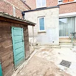 La Perle Suedoise - Avec Terrasse Et Cour Privee Lägenhet *