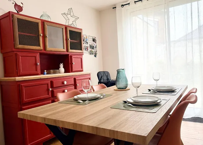 La Perle Suedoise - Avec Terrasse Et Cour Privee * Calais